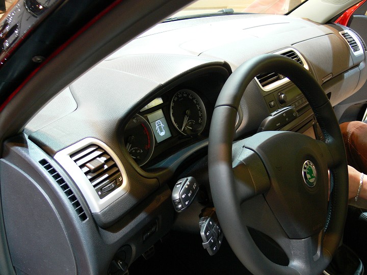 img00301.jpg